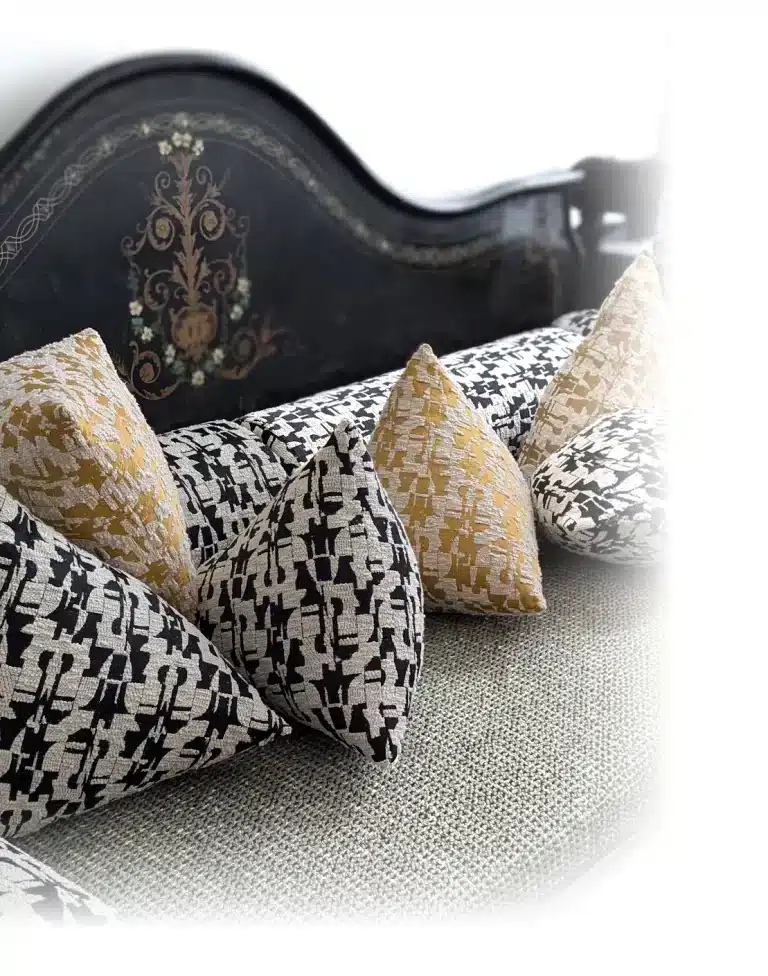 Coussin en berlingot en jacquard Elitis à Dinan