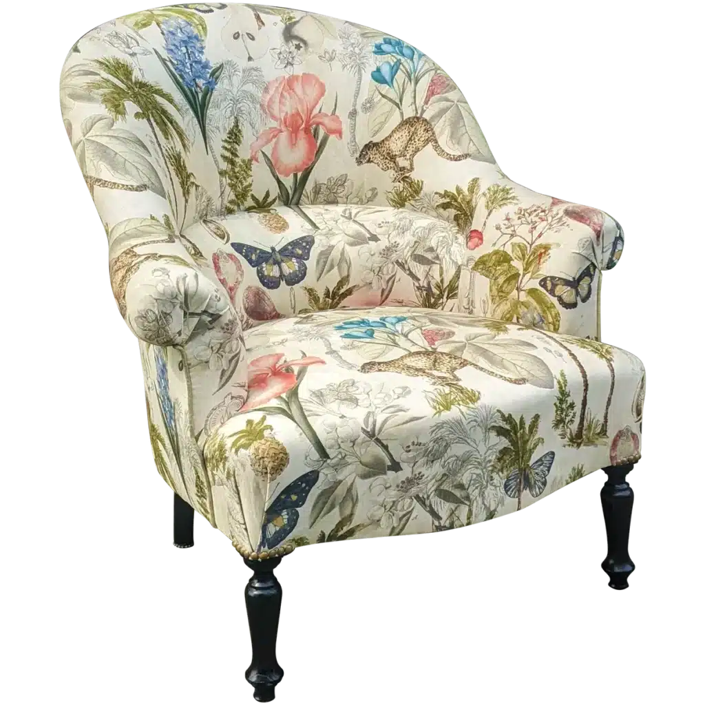 Fauteuil crapaud couvert de tissu Clarke and clarke à motif floral
